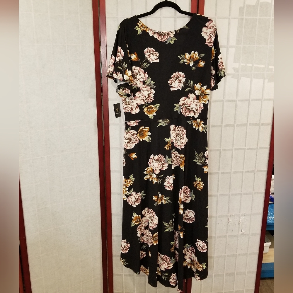 NWT Hi-Lo Short Flutter Sleeve Soft Floral Dress with Tie Belt Size 2X - Picture 3 of 5